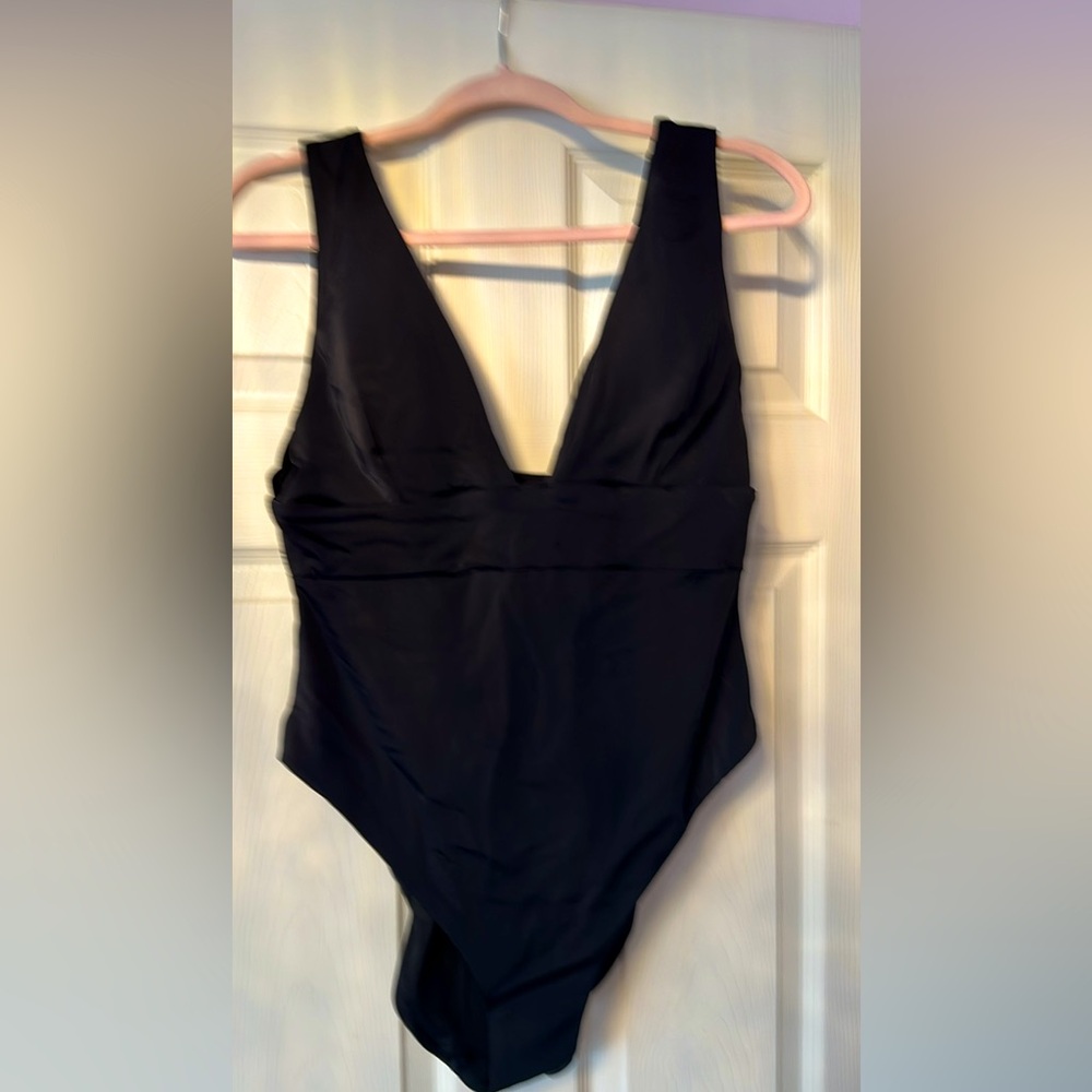 NWT Victoria’s Secret bathing suit